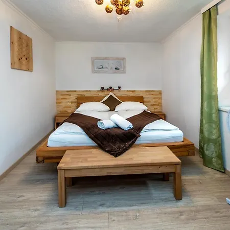 度假居 Haus Gerti